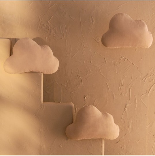 CLOUD NUDE